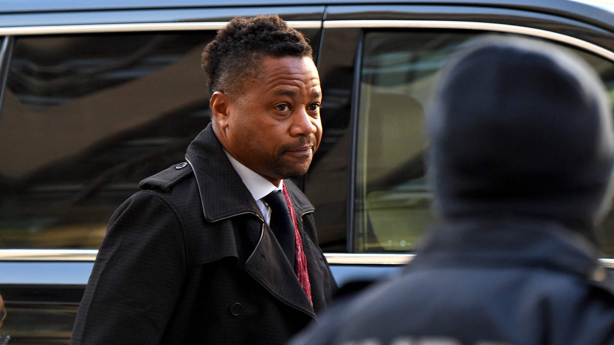 Cuba Gooding Jr. settles rape case before trial.