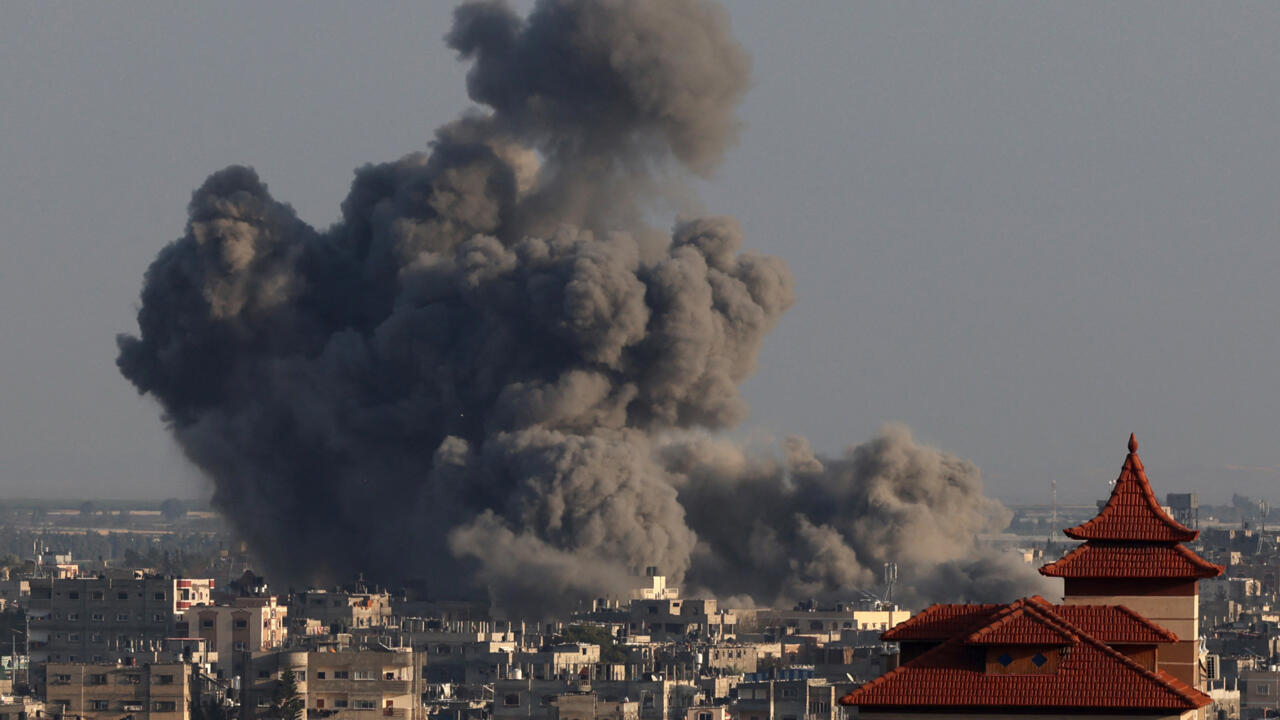 "Deadly Attack on UN Shelter Sparks Intense Fighting in Southern Gaza"