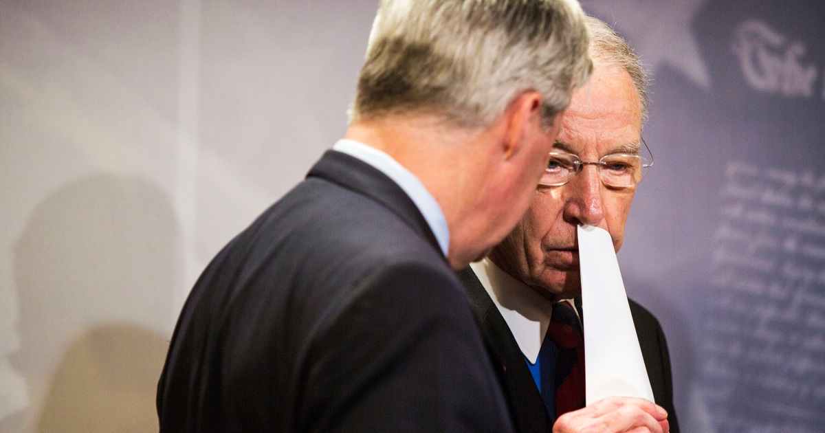 Featured image for Bipartisan Senators Investigate Private Equity's Influence on U.S. Health Care