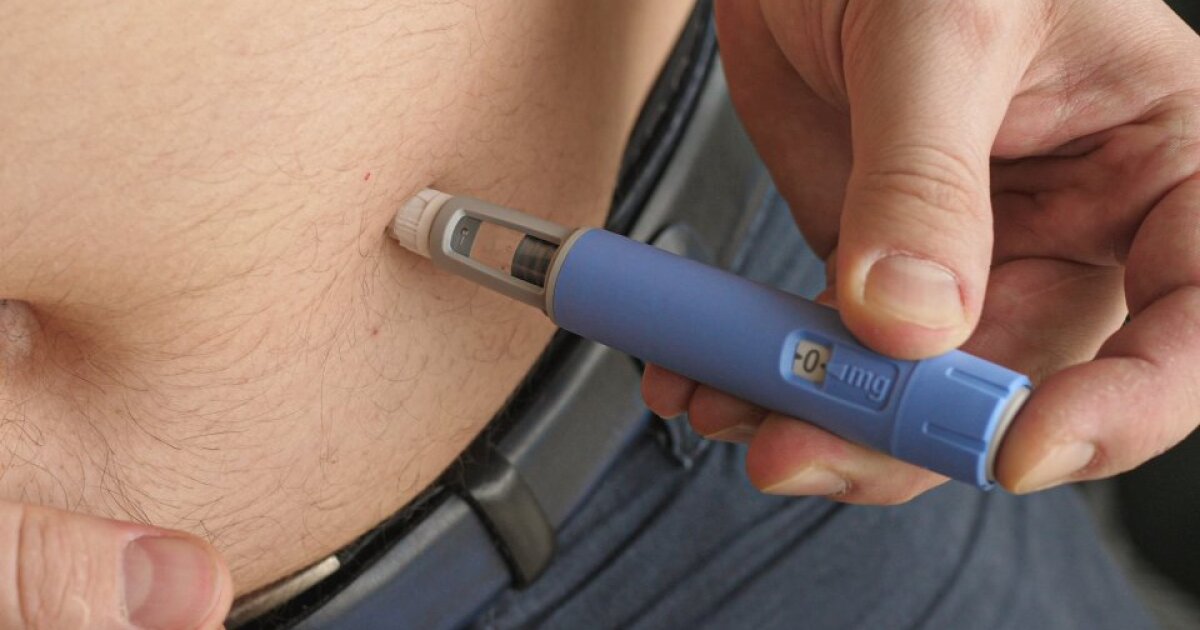 Weight loss options expanding for obese teens.