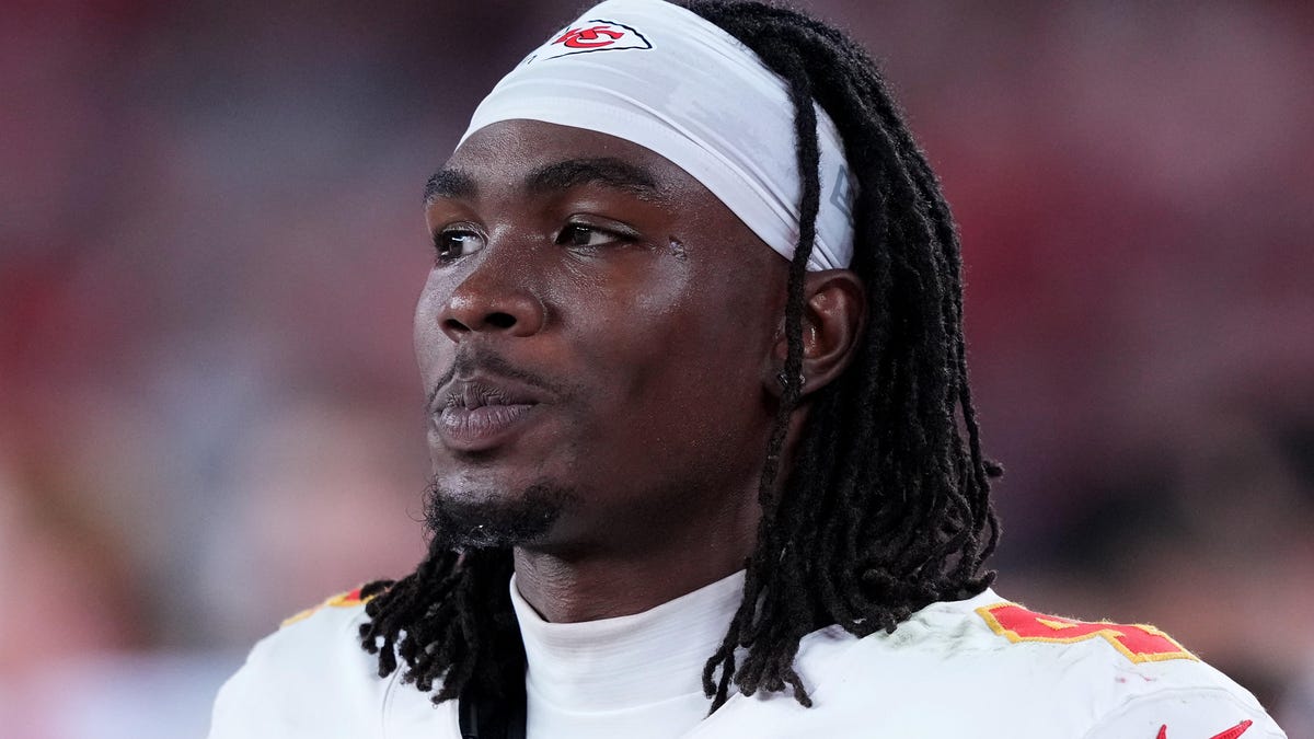 "Chiefs' Rashee Rice Faces Lawsuit Over Texas Hit-and-Run Crash"