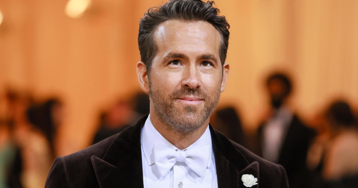 Featured image for Ryan Reynolds' $300 Million Mint Mobile Sale to T-Mobile: A Marketer's Dream Come True