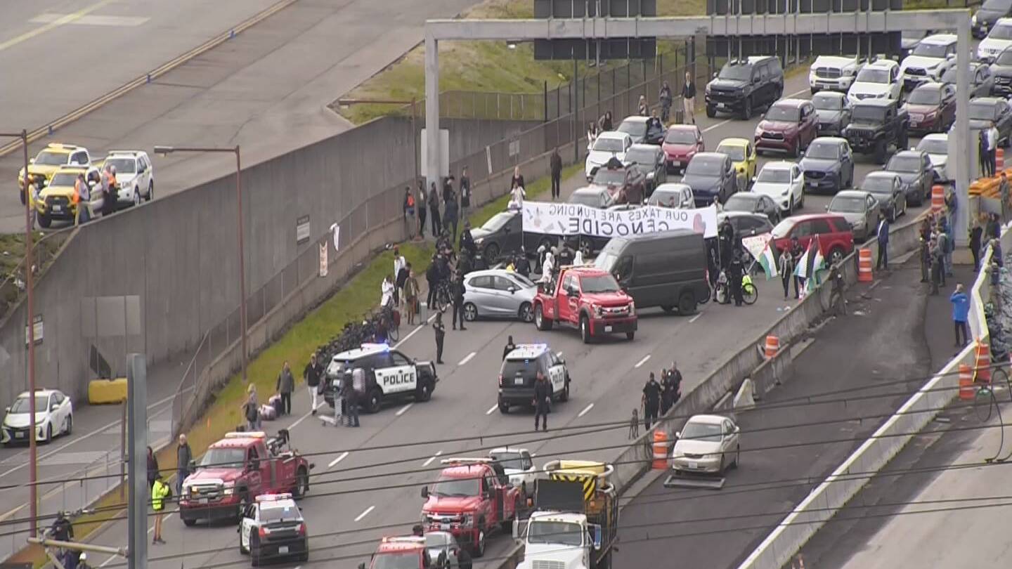 Featured image for "Multiple Airport Protests Lead to Dozens of Arrests and Traffic Disruptions Across U.S. Cities"
