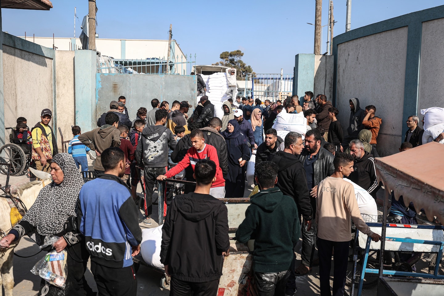 "Gaza Faces Imminent Famine Crisis as Aid Delivery Becomes Increasingly Perilous"