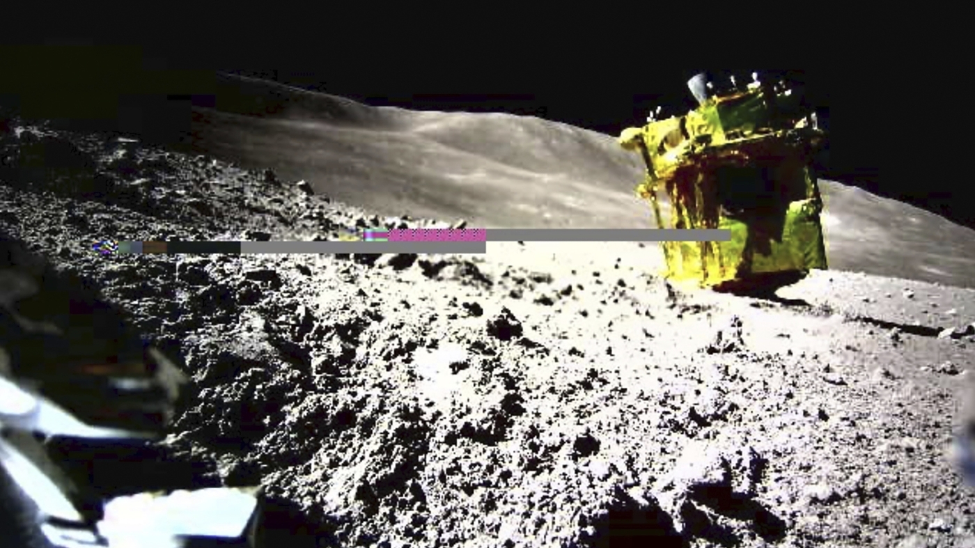 "Japan's Lunar Lander Resumes Operations and Powers Up on the Moon"