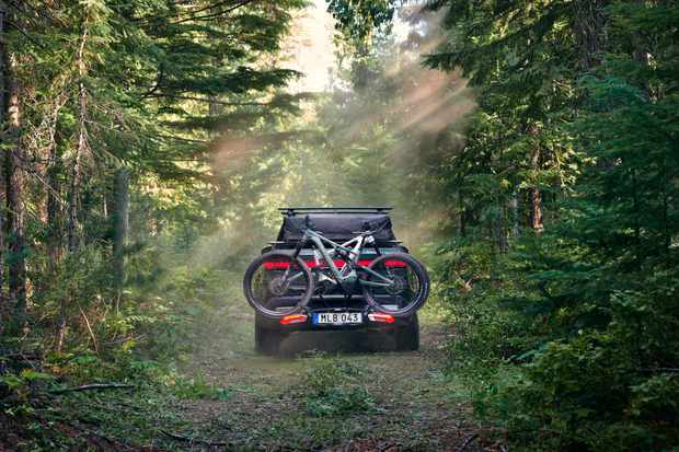 Thule Epos: The Pricey Solution for Easy Bike Transportation