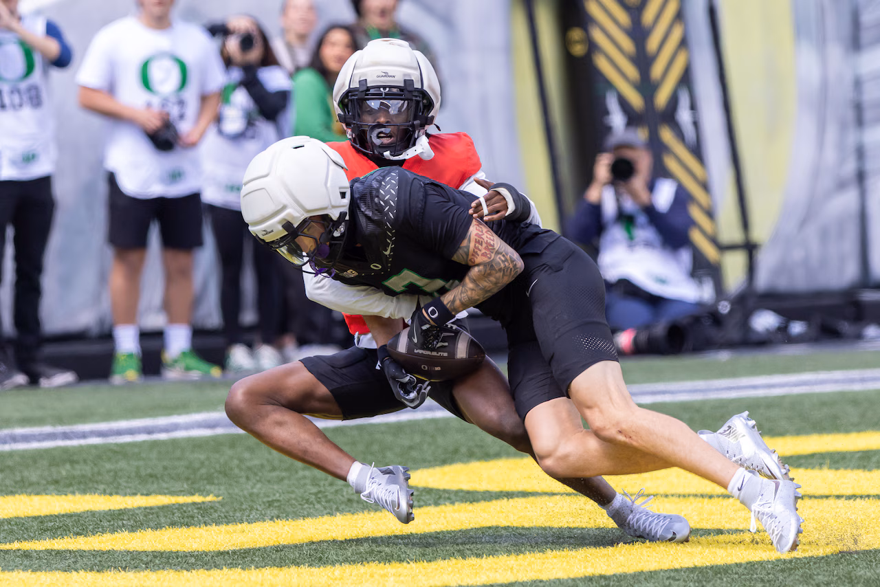 Featured image for Oregon and Indiana Face Off Amid Player Injuries and NFL Spotlight