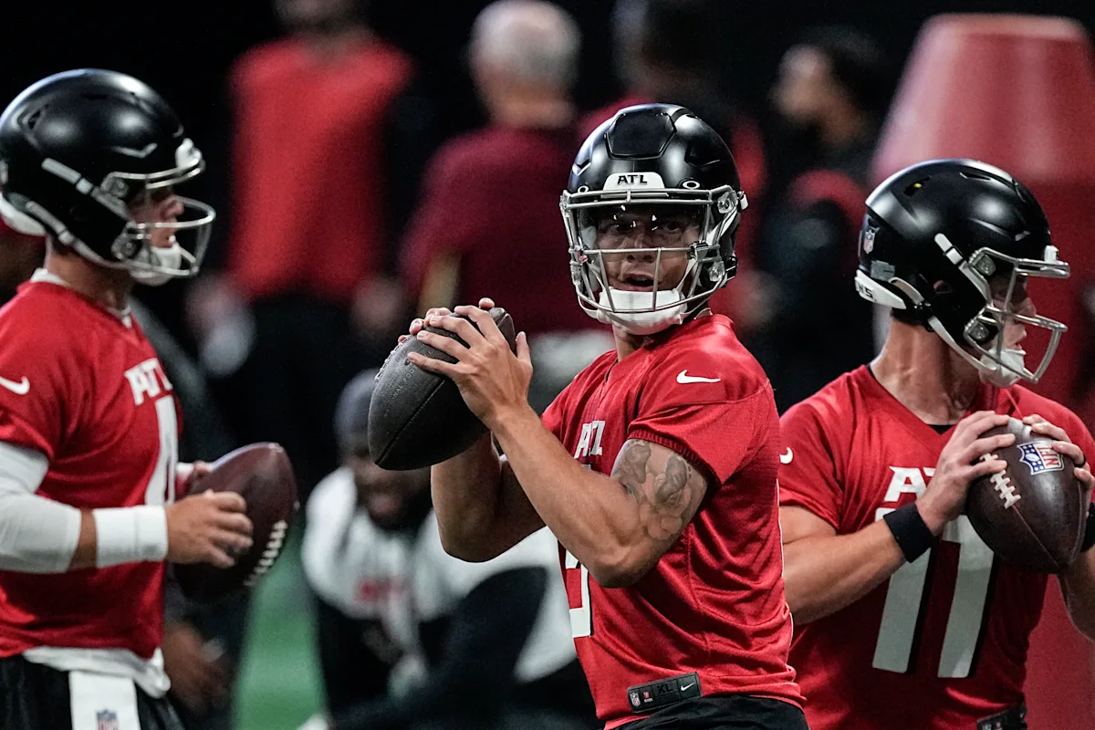 "Analyzing NFL Division Favorites, Last-Place Teams, and Best Bets for 2023 Season"
