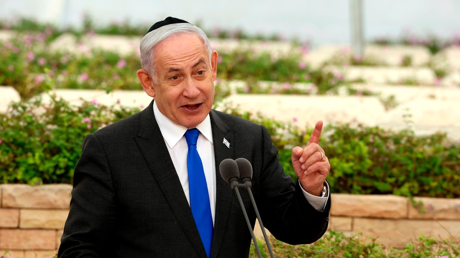 Netanyahu Criticizes US for Limited Weapon Support Amid Hamas Conflict