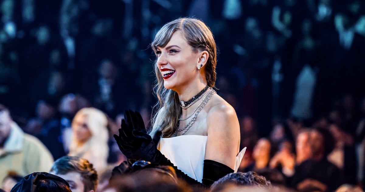 Featured image for "Debunked: False Taylor Swift Endorsement of Trump Circulates Online"