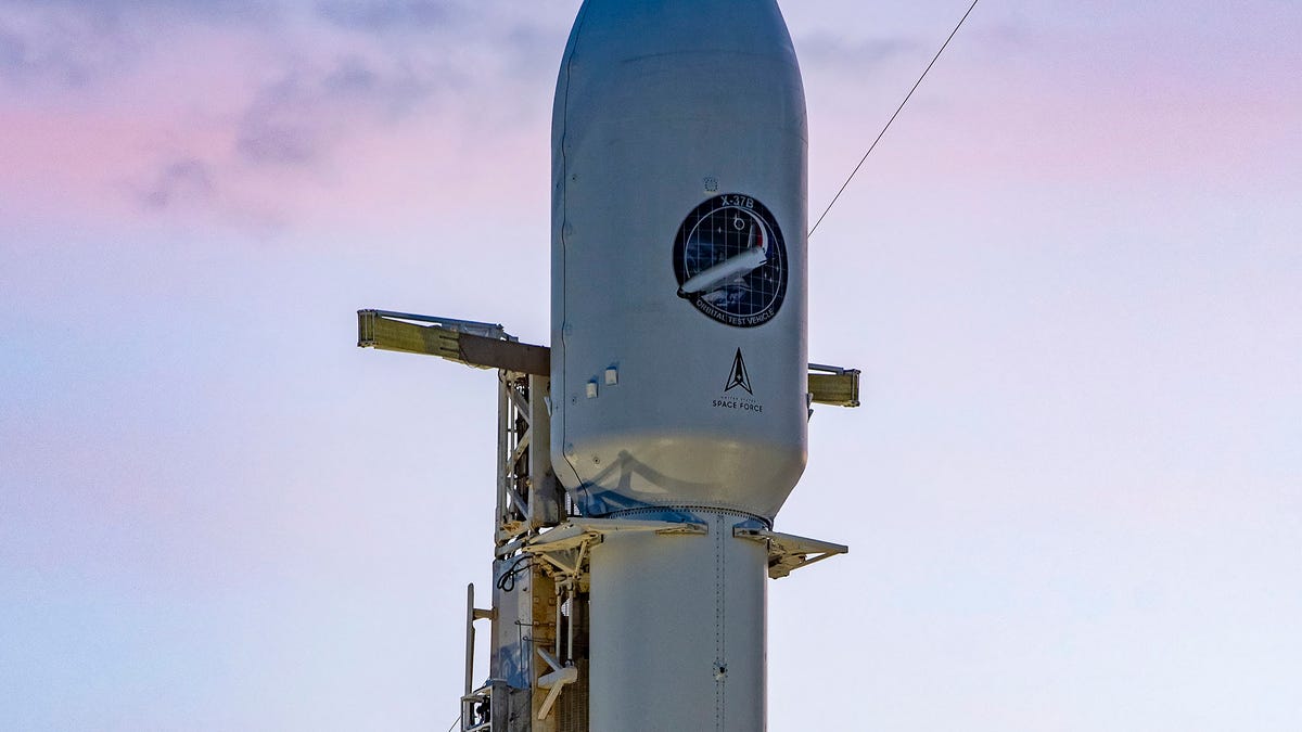 SpaceX's Falcon Heavy X-37B Launch Delayed to Monday, Multiple Missions Await