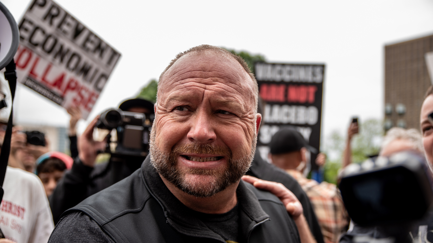 "Elon Musk Revives Alex Jones' Controversial Social Media Presence on X"