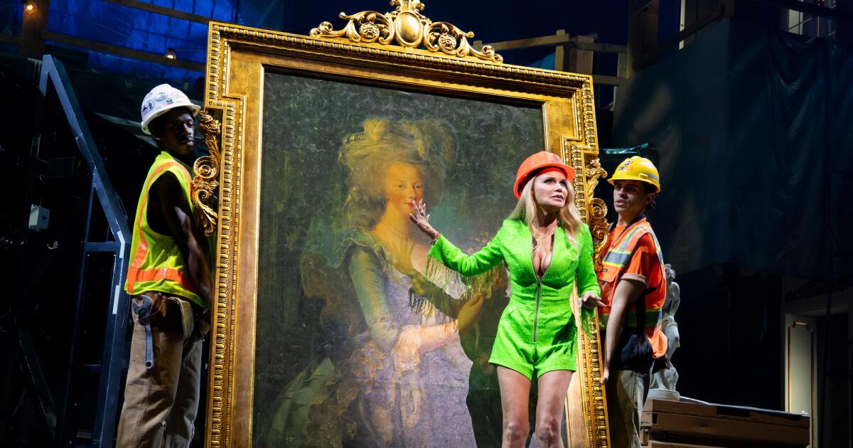 Featured image for Kristin Chenoweth Stars in 'The Queen of Versailles' Amid Broadway Challenges