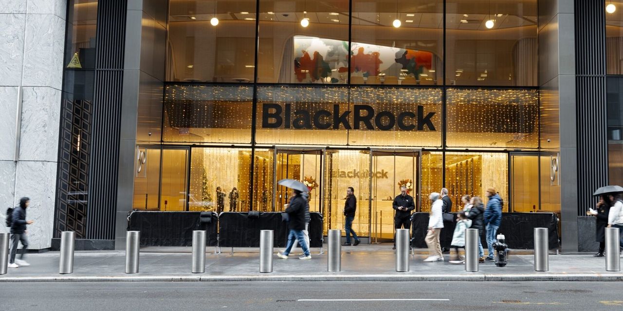 "Bitcoin ETFs: Wall Street's Double Milestone and Cost Analysis"