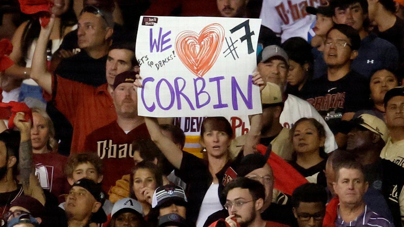 "Rangers and Diamondbacks Clash in World Series Game 3"
