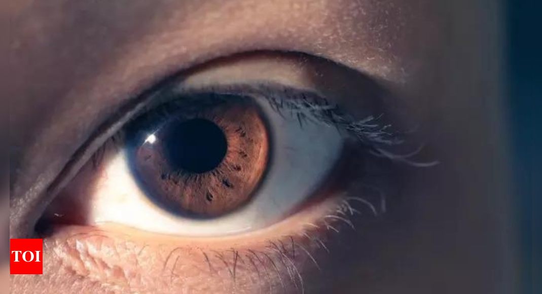 Breakthrough: Surgeon Determines Molecular Age of Eye for the First Time, Leading to Precision Treatments