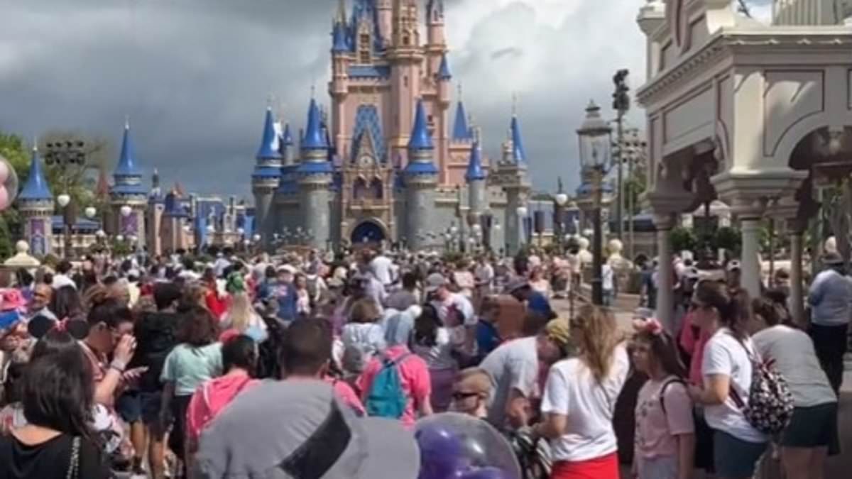 Featured image for Orlando Airport Sets Record for Spring Break Travelers