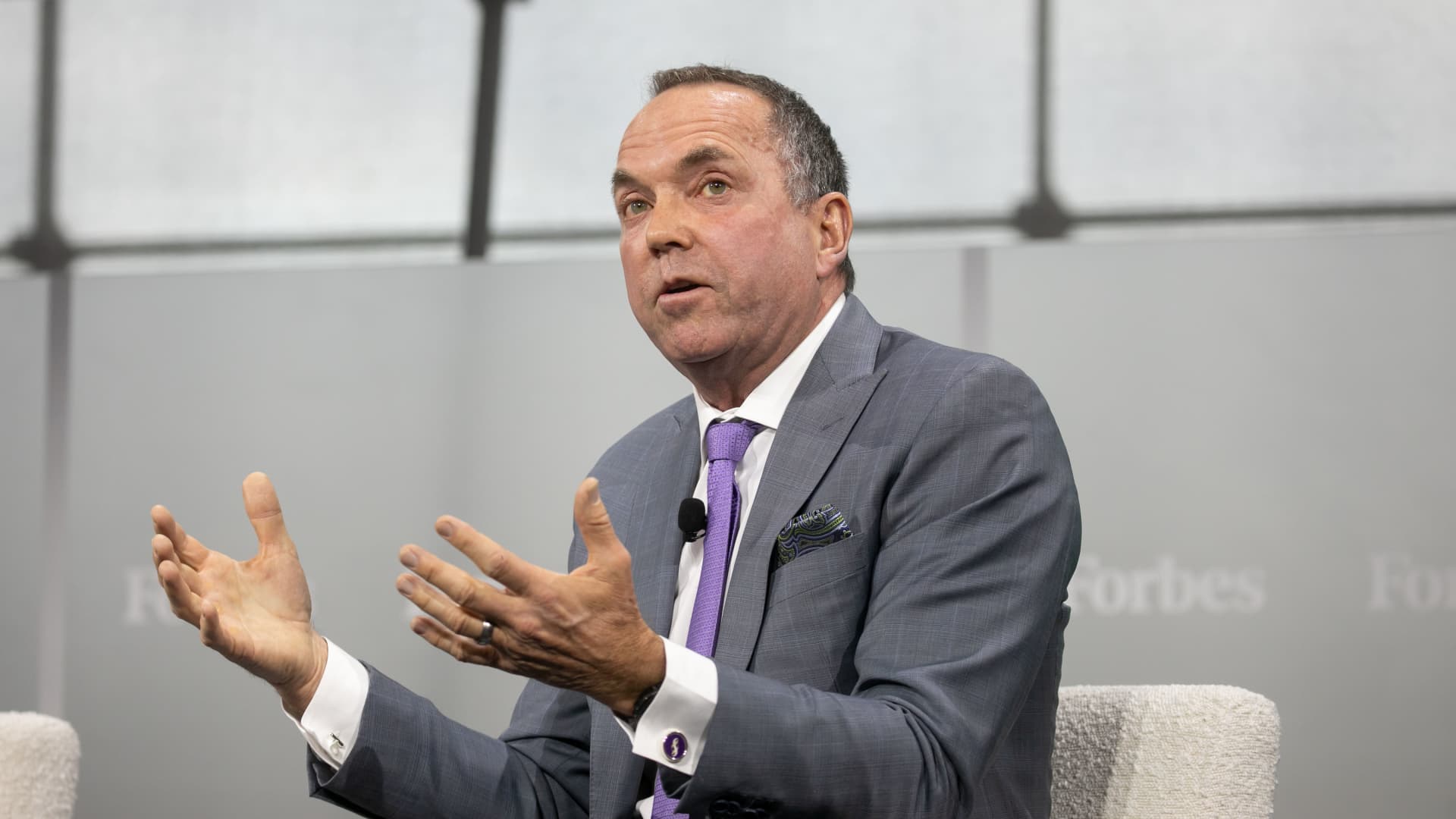 Featured image for Sarepta's Gene Therapy Under FDA Scrutiny Amid Safety Concerns