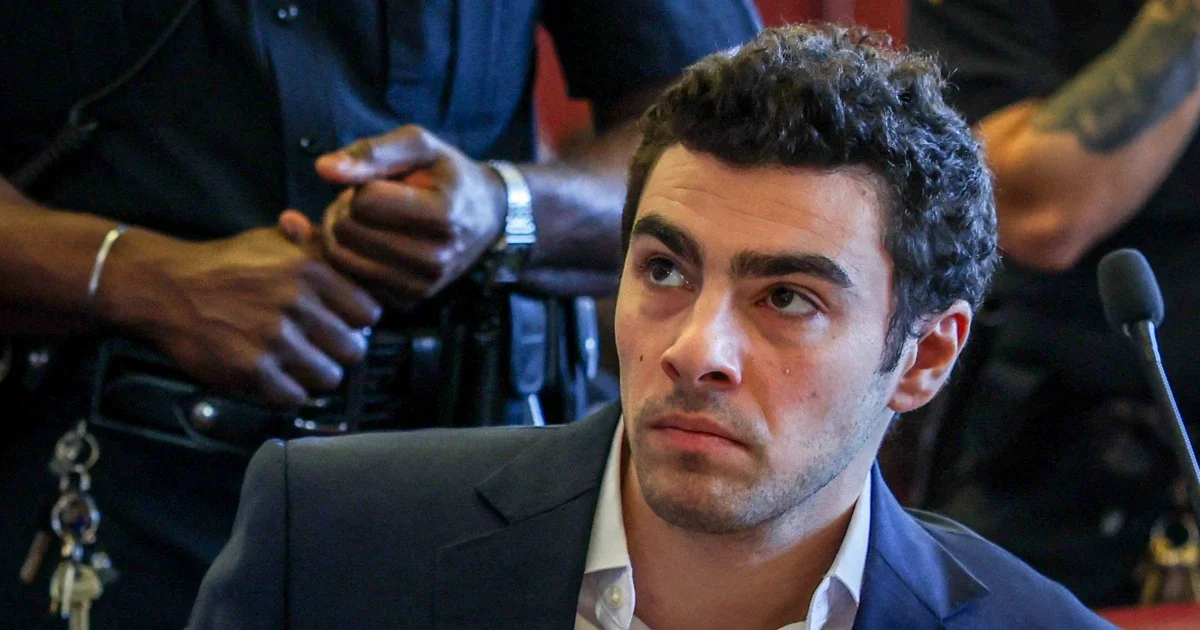 Mangione Faces Dual Trials in Thompson Slaying