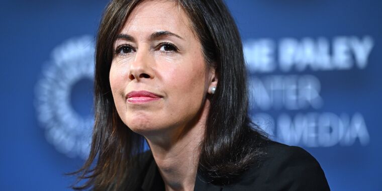 Featured image for FCC Launches Inquiry into Data Caps and Privacy Breaches