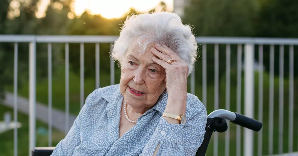 Featured image for Study Links Alcohol Consumption to Accelerated Alzheimer's Progression