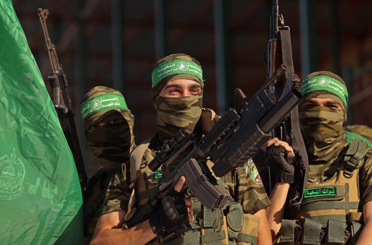 Hamas Threatens Aid Sites in Gaza Amid Chaos and Violence