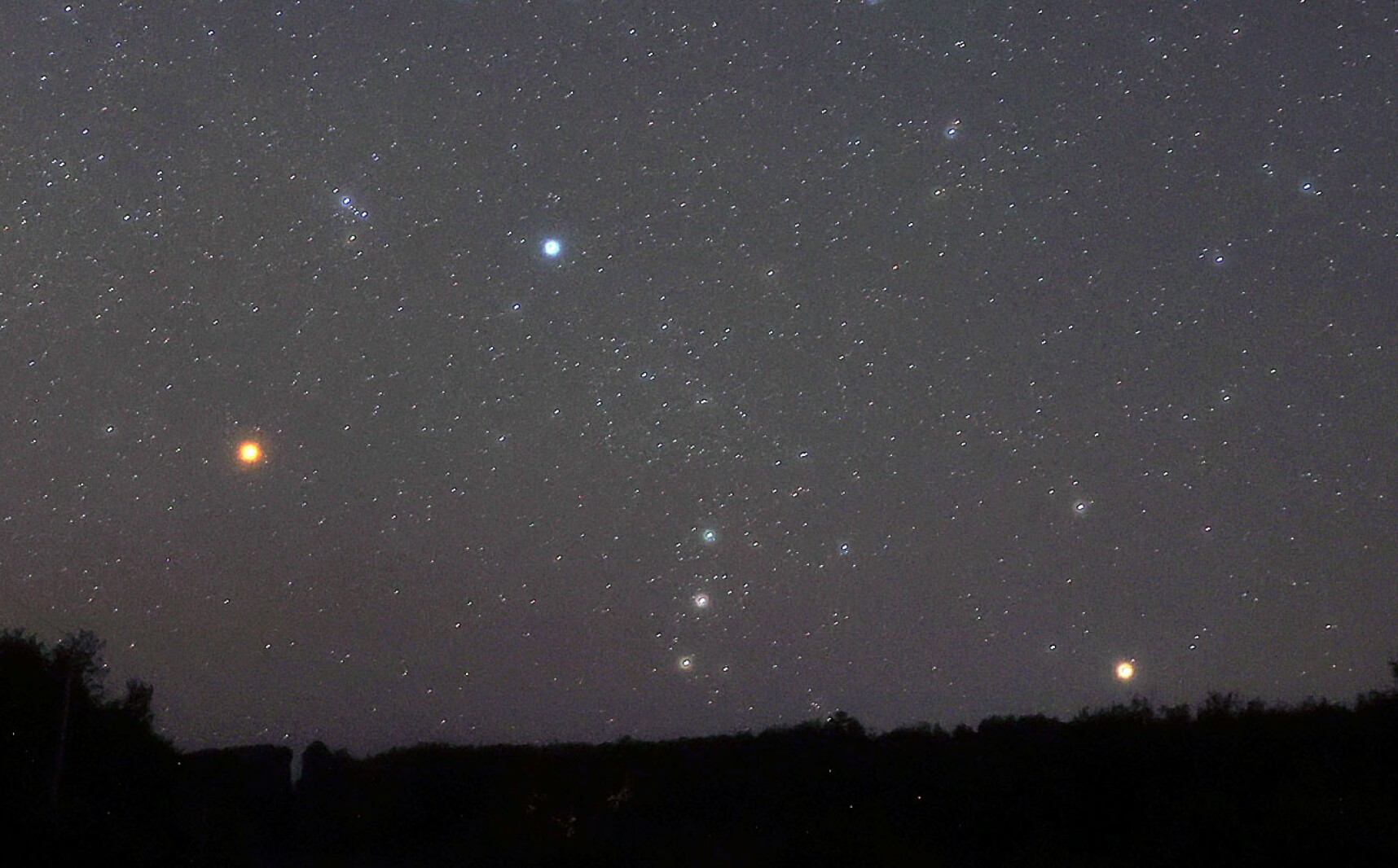 Featured image for "Orion's Return: New Comet and Kid-Friendly Aurora Activity Delight Astro Bob"