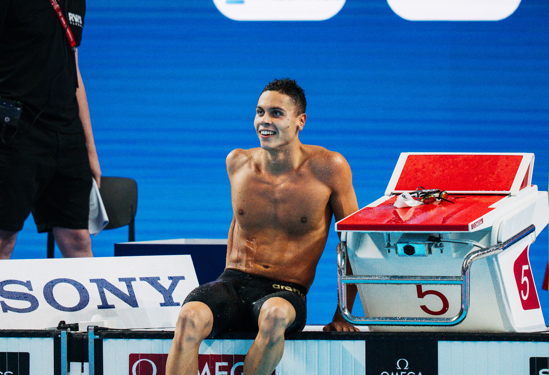 Featured image for Popovici and Alexy Make Waves with Record-Breaking 100 Free Performances