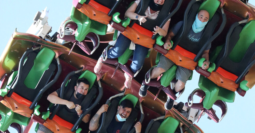 Featured image for Amusement Park Giants Six Flags and Cedar Fair Announce Merger