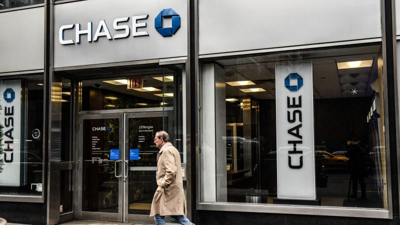 JPMorgan's Size: Hero or Risk?