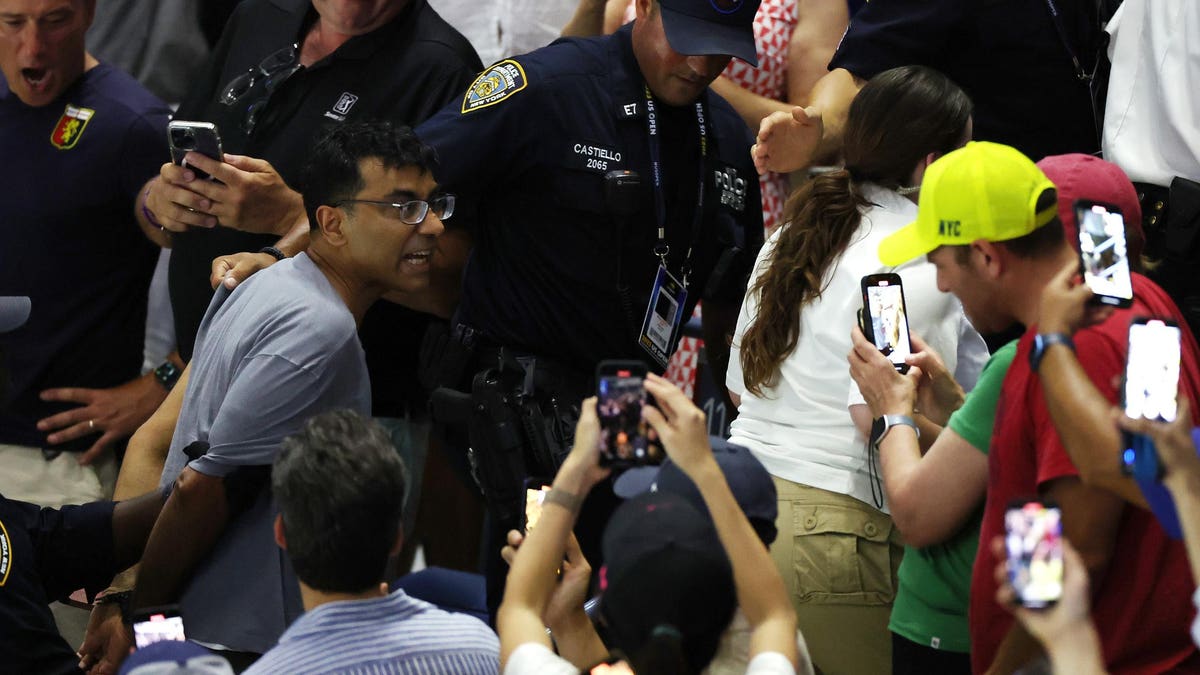 Featured image for Climate Protesters Face Charges at U.S. Open in New York