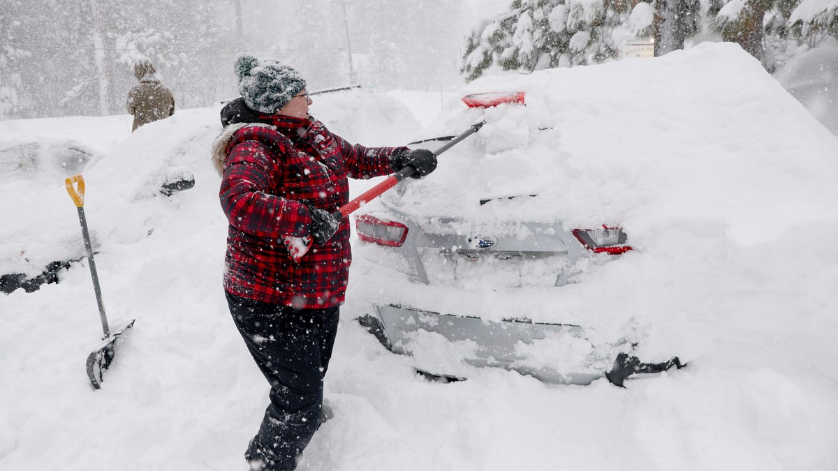 "California and Sierra Nevada Battling Life-Threatening Blizzard and Power Outages"