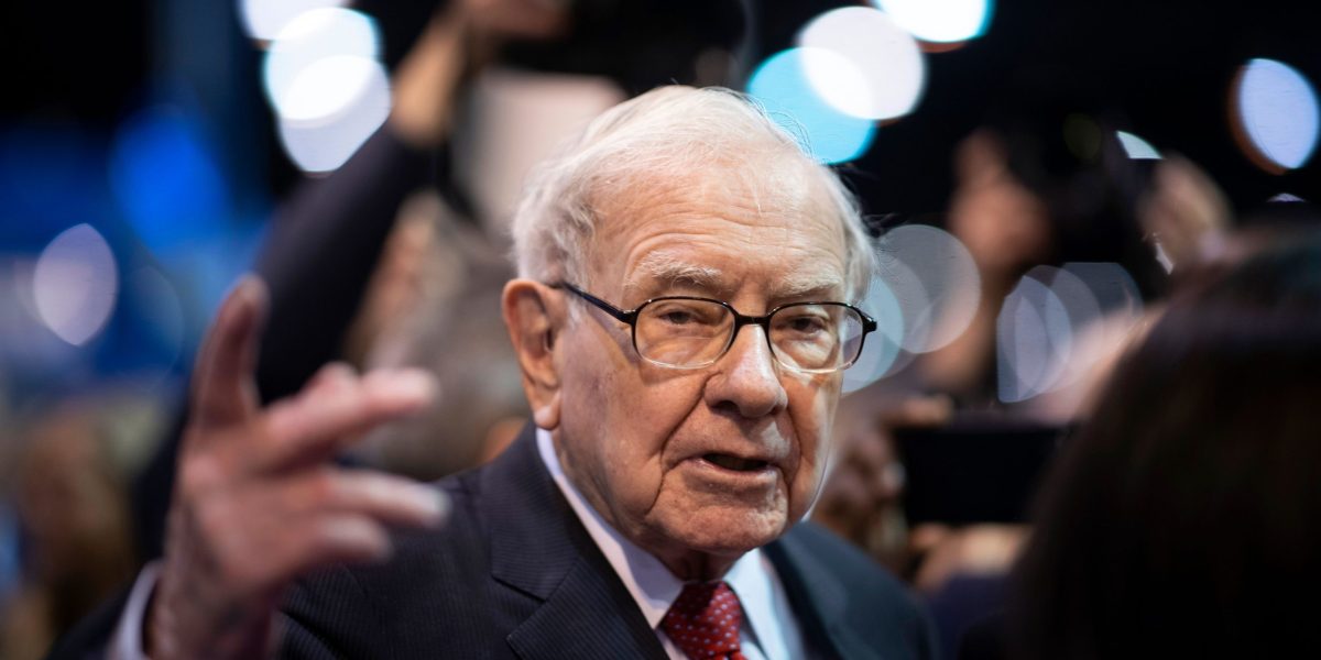 "Warren Buffett and Michael Burry's High-Stakes Moves in Streaming and Tech Stocks"