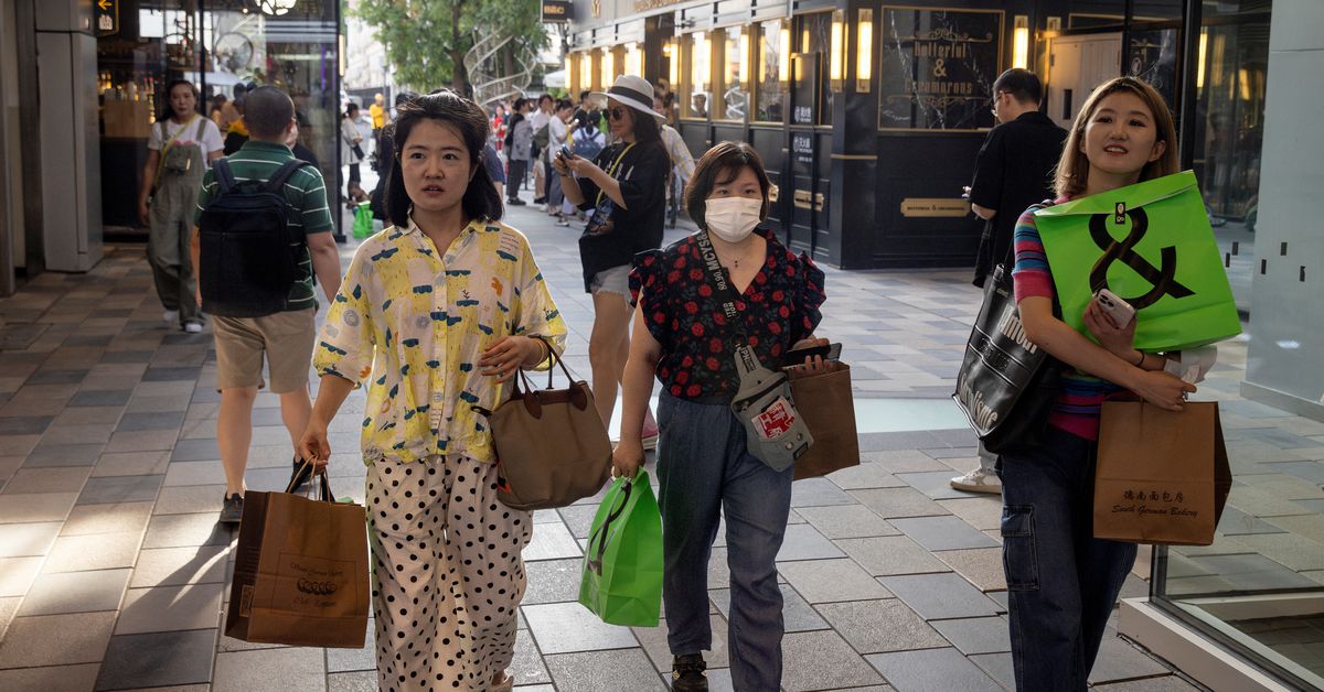China's Economic Slowdown: No Easy Fixes