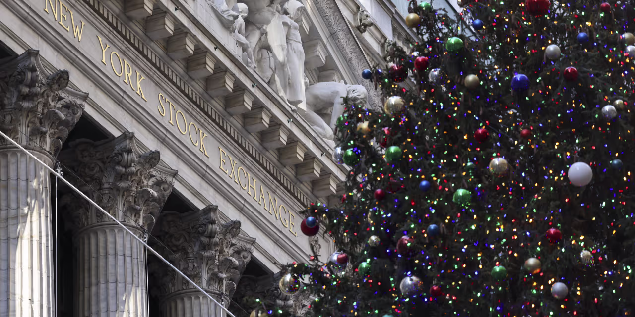 Market Volatility Expected as Weak Data Sparks Rate Cut Hopes