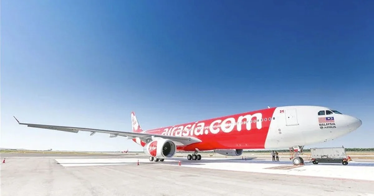 AirAsia emergency descent ends in Brisbane after pressure alert