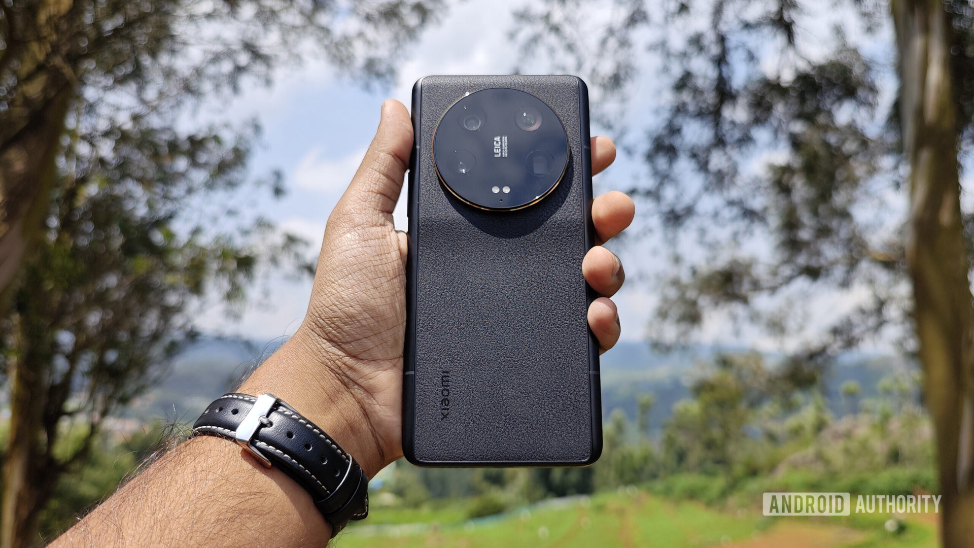 Featured image for "Xiaomi 14 Ultra: Exclusive Titanium Build and 1TB Storage Variant Coming Soon to Europe"