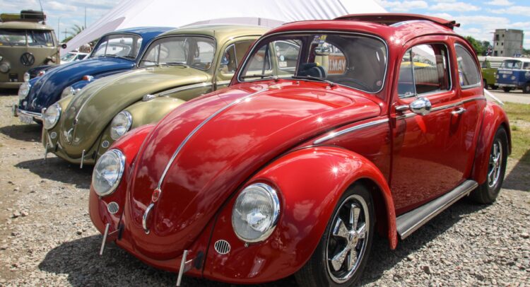 Featured image for Volkswagen Faces $1.5 Billion Loss from U.S. Tariffs and Seeks Trade Favor