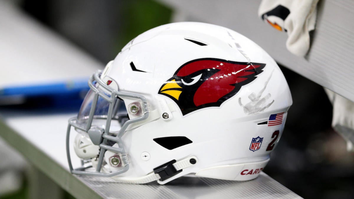 Featured image for "Cardinals debut updated uniforms for 2023 NFL season"
