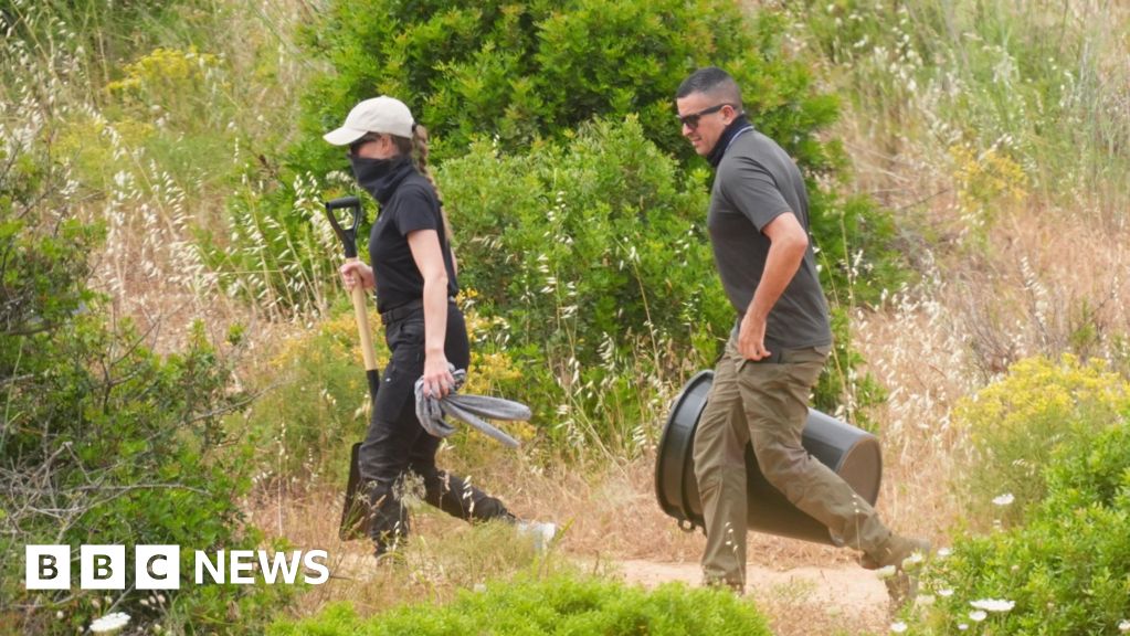 Featured image for Final Search in Algarve Fails to Find Clues in Madeleine McCann Case