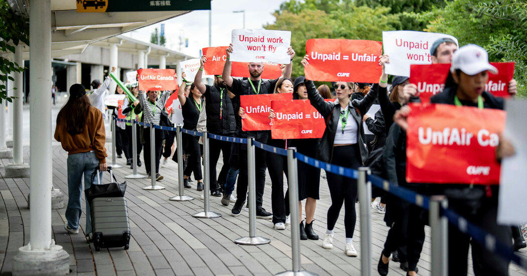 Featured image for Air Canada Flight Attendants Continue Strike Despite Government Orders