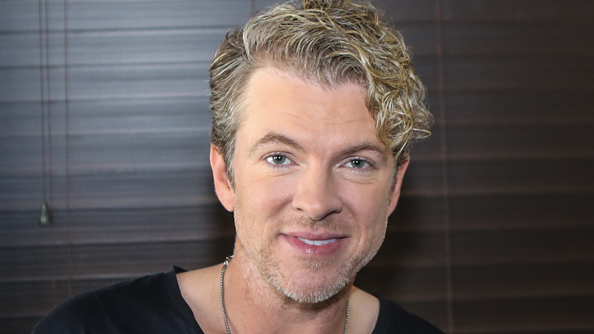 Featured image for "Joe Don Rooney of Rascal Flatts Clarifies Sobriety Journey, Dismisses Transitioning Rumors"