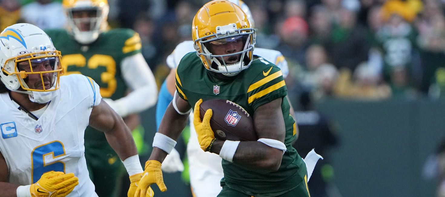 Featured image for "Expert Tips for Fantasy Football Week 14 Start/Sit Decisions"