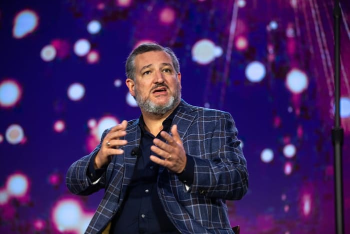 Featured image for Heated exchange between Senator Cruz and DHS chief Mayorkas over border crisis.