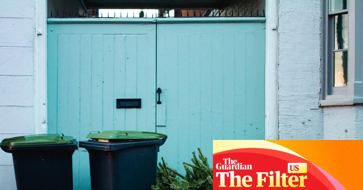 Featured image for Smart Ways to Manage Holiday Waste and Recycling