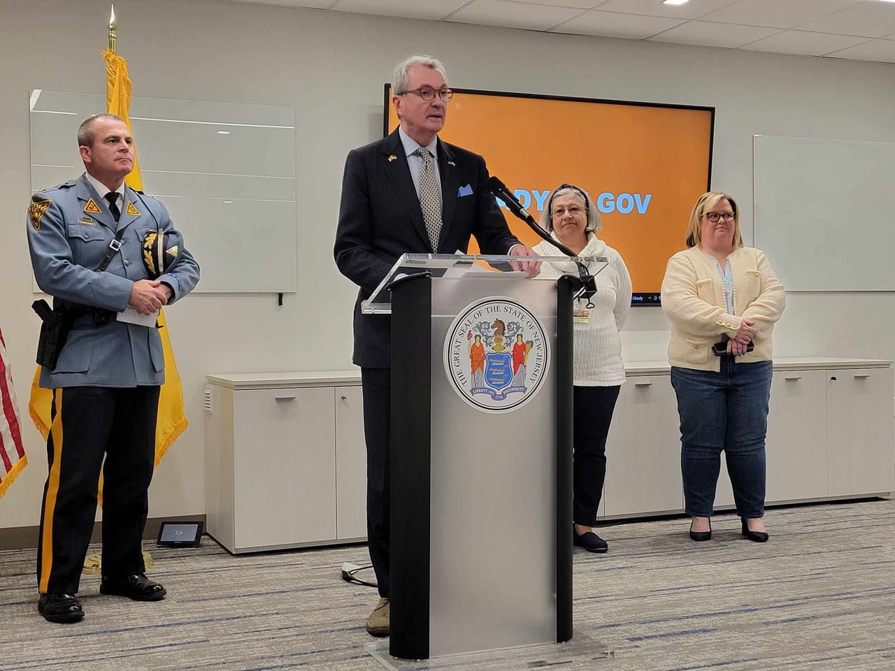 Featured image for "NJ Officials Urge Work from Home as Winter Storm Threatens Up to 6 Inches of Snow"