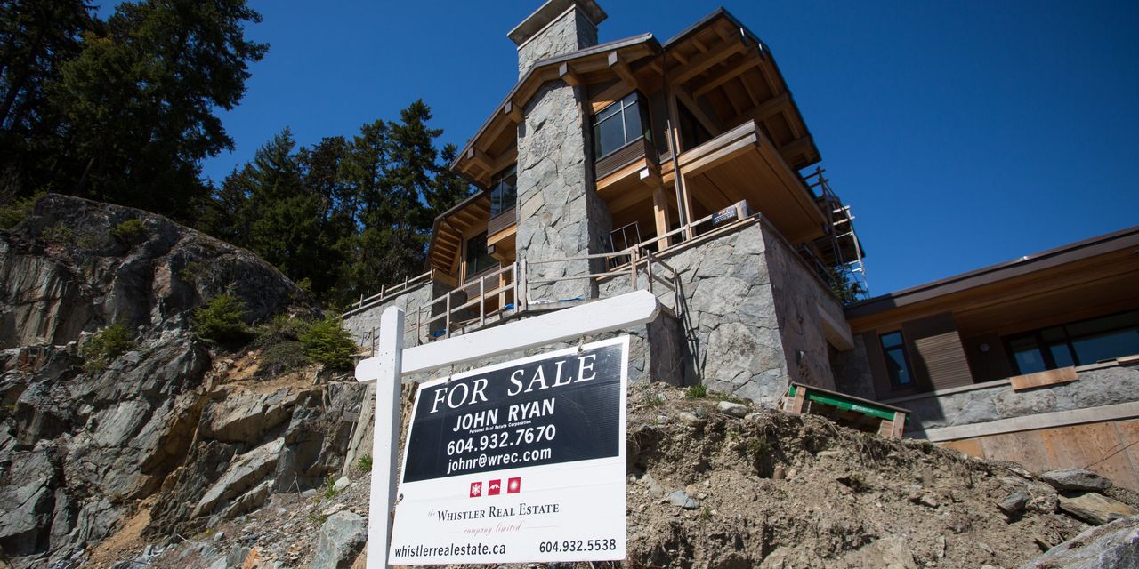 US-Canada Border Residents Angry at Ottawa's Housing Tax