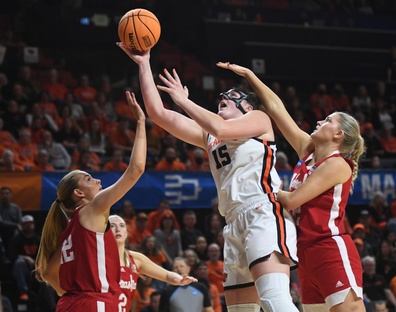 "Oregon State Women's Basketball Advances to Sweet 16 with Gritty Win Over Nebraska"
