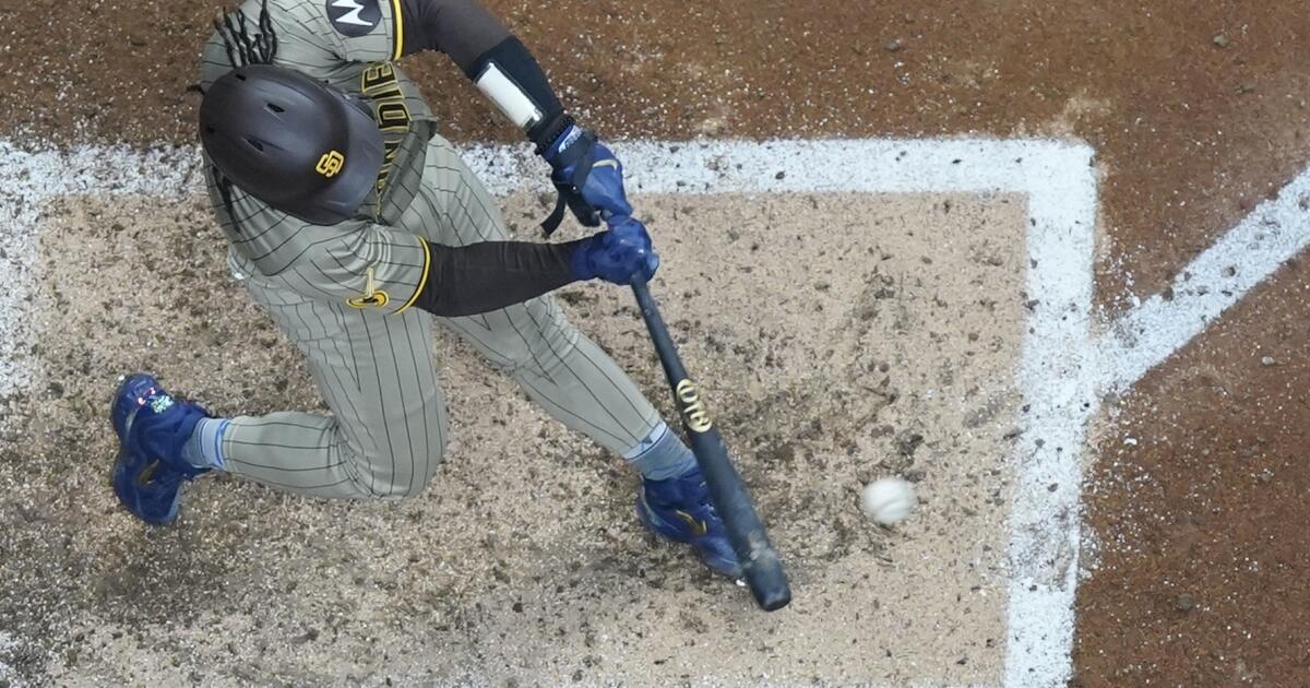 Featured image for "Padres Rally with Big 5th Inning to Beat Brewers 7-3"