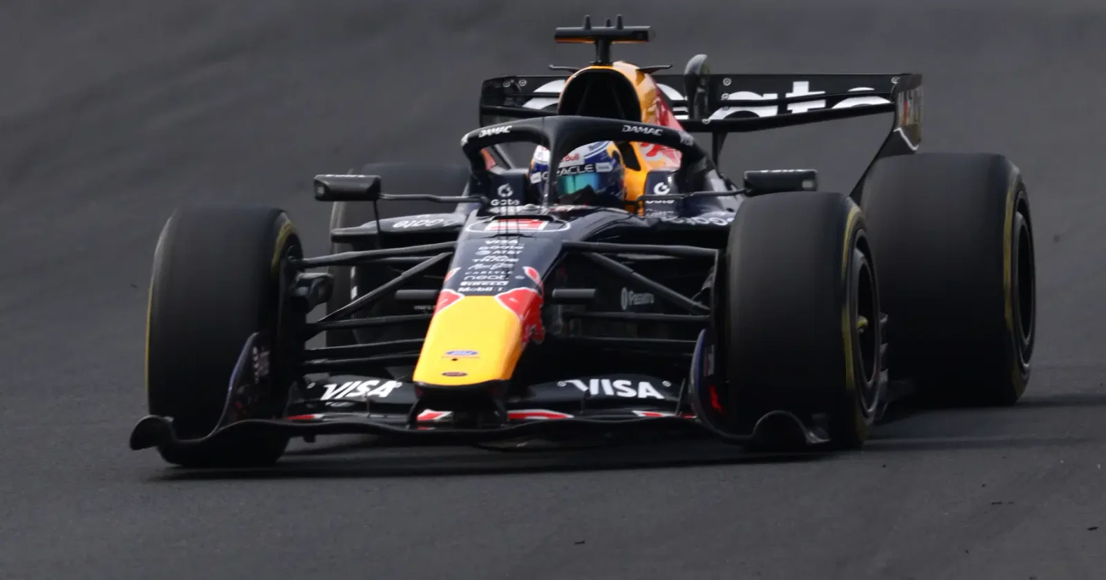 Gasly overtakes Verstappen in Japan GP, Verstappen waves in return